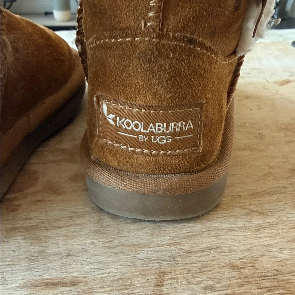 Koolaburra stylish tan